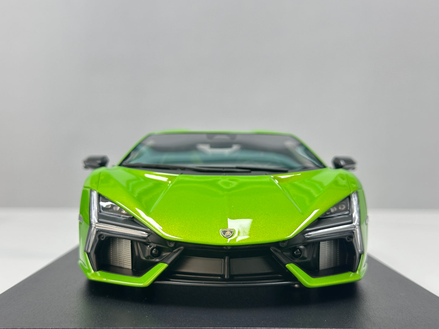 Topspeed 1/18 Lamborghini Revuelto Green TS0621