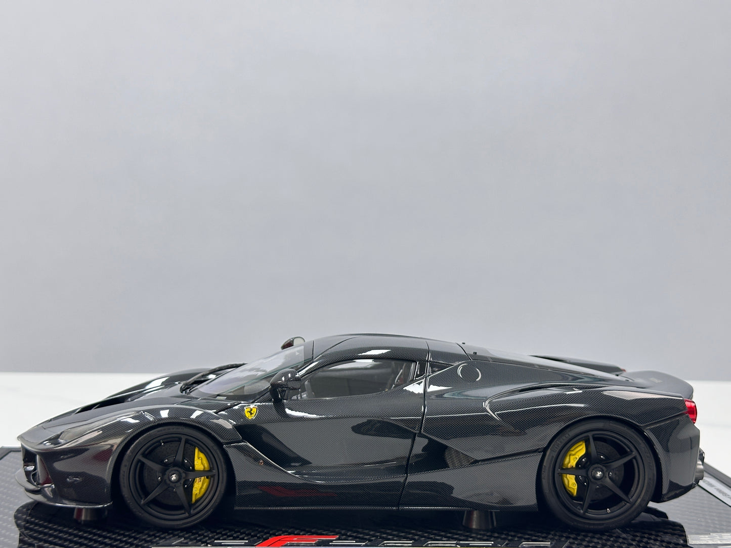BBR 1/18 Ferrari LaFerrari, Alloy Alloy Fully Open, Carbon Fiber Sole, Black Knight BBR182244A