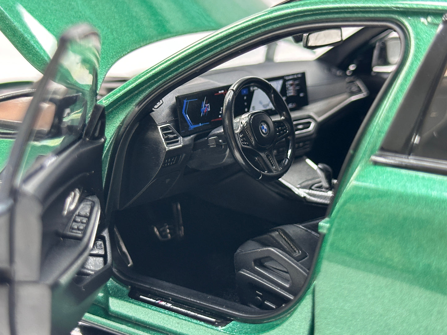 TSM MODEL 1/18 BMW M3 Touring (Isle of Man Green) TSM181030