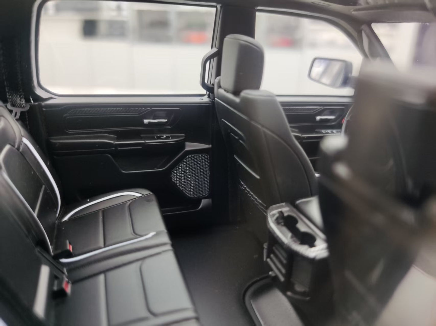 DiAMAanD 1/18 Dodge Ram TRX (Gray) DIA001