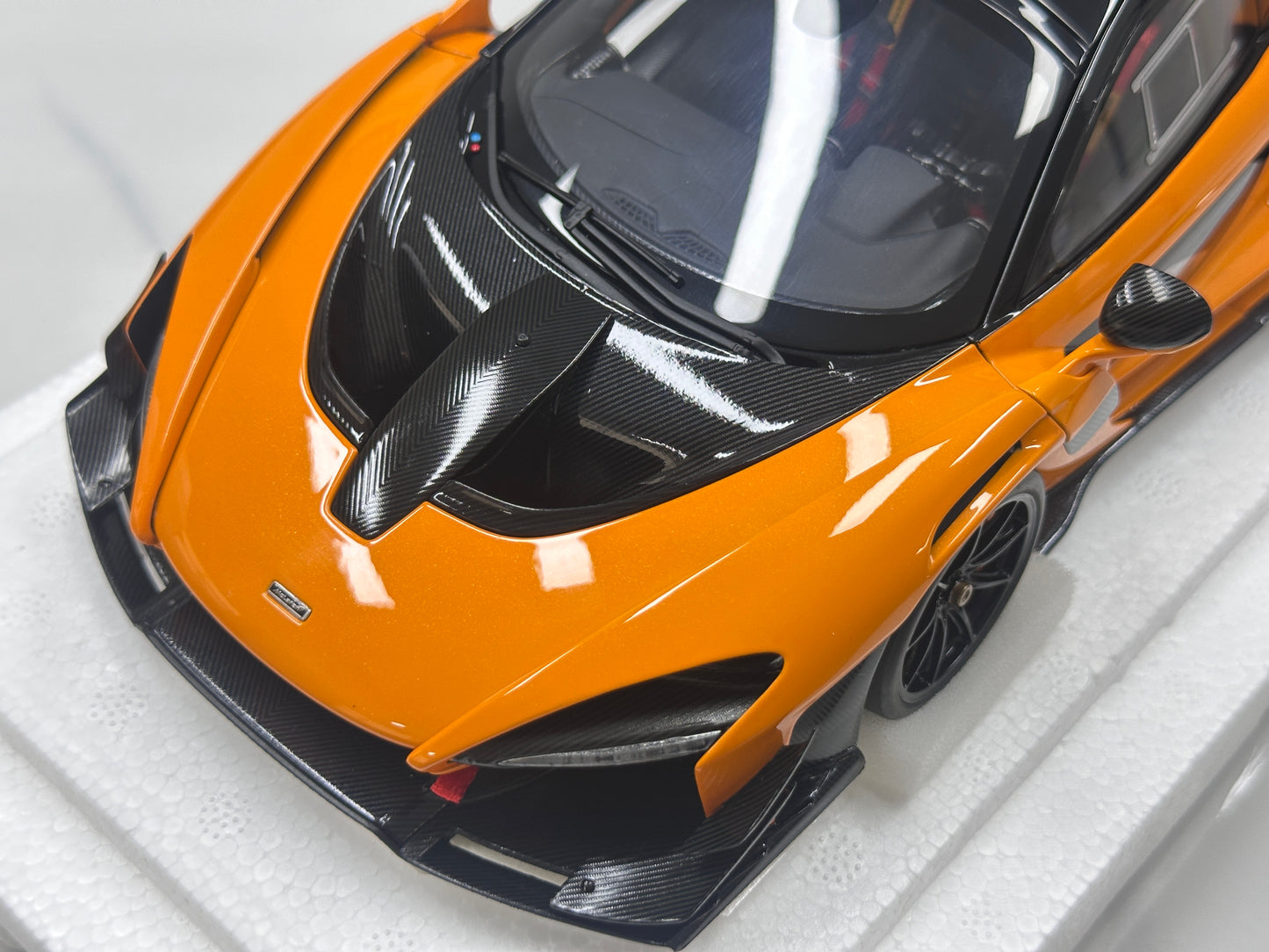 AUTO Art 1/18 McLaren SENNA GTR Orange 81956