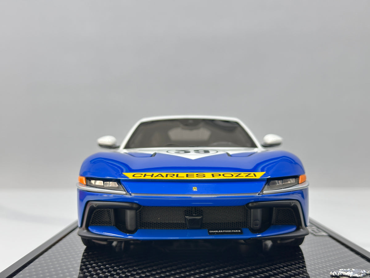 BBR 1/18 Ferrari 12Cilindri Coupé (Special Edition) with Luggage Set – Red/White/Blue – P18248LMST