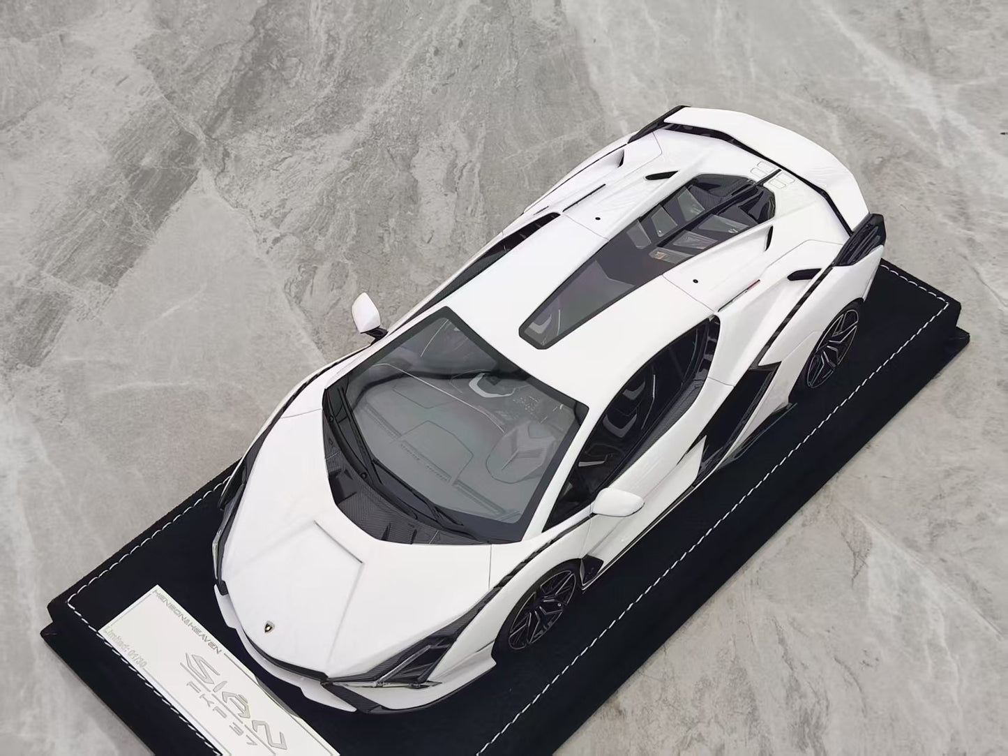 HH Model 1/18 Lamborghini Sian FKP 37 Pearl White HH497