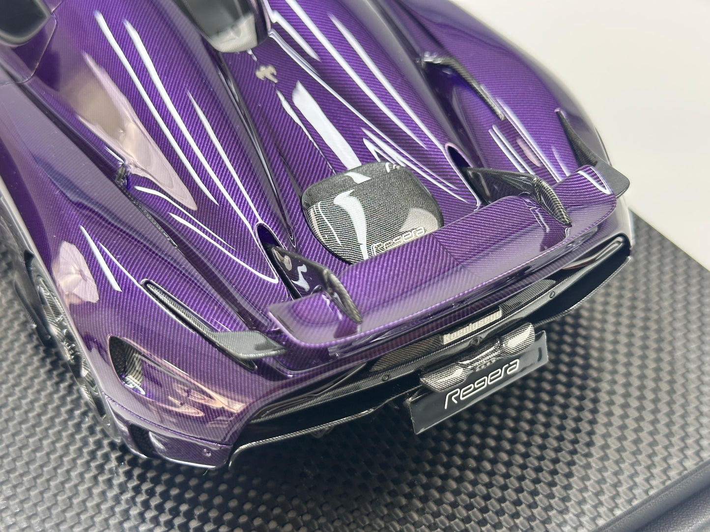 FRONTIART 1/18 Koenigsegg Regera Carbon Purple FA194
