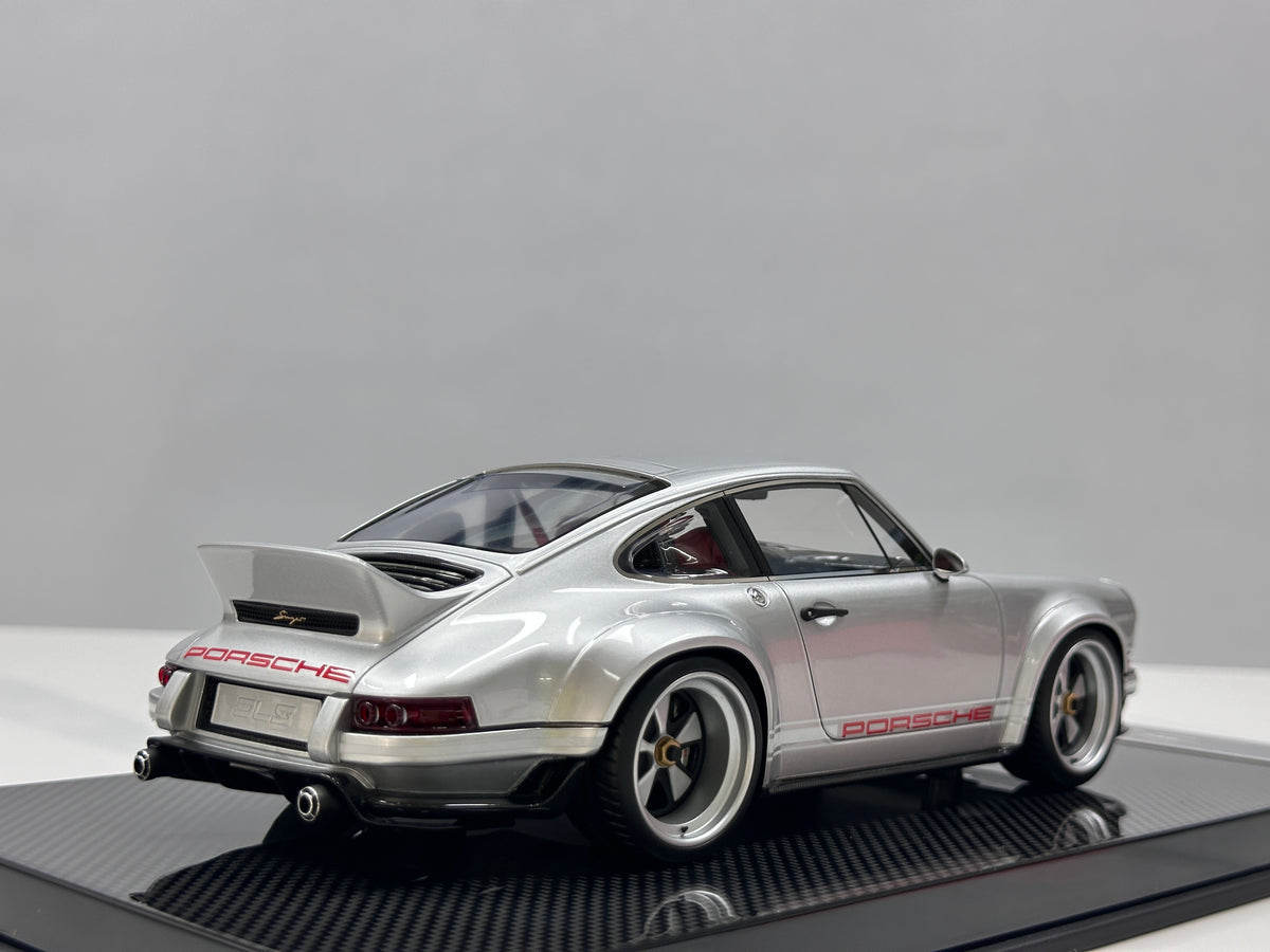 Dino Model 1/18 Porsche Singer DLS Silver DC007