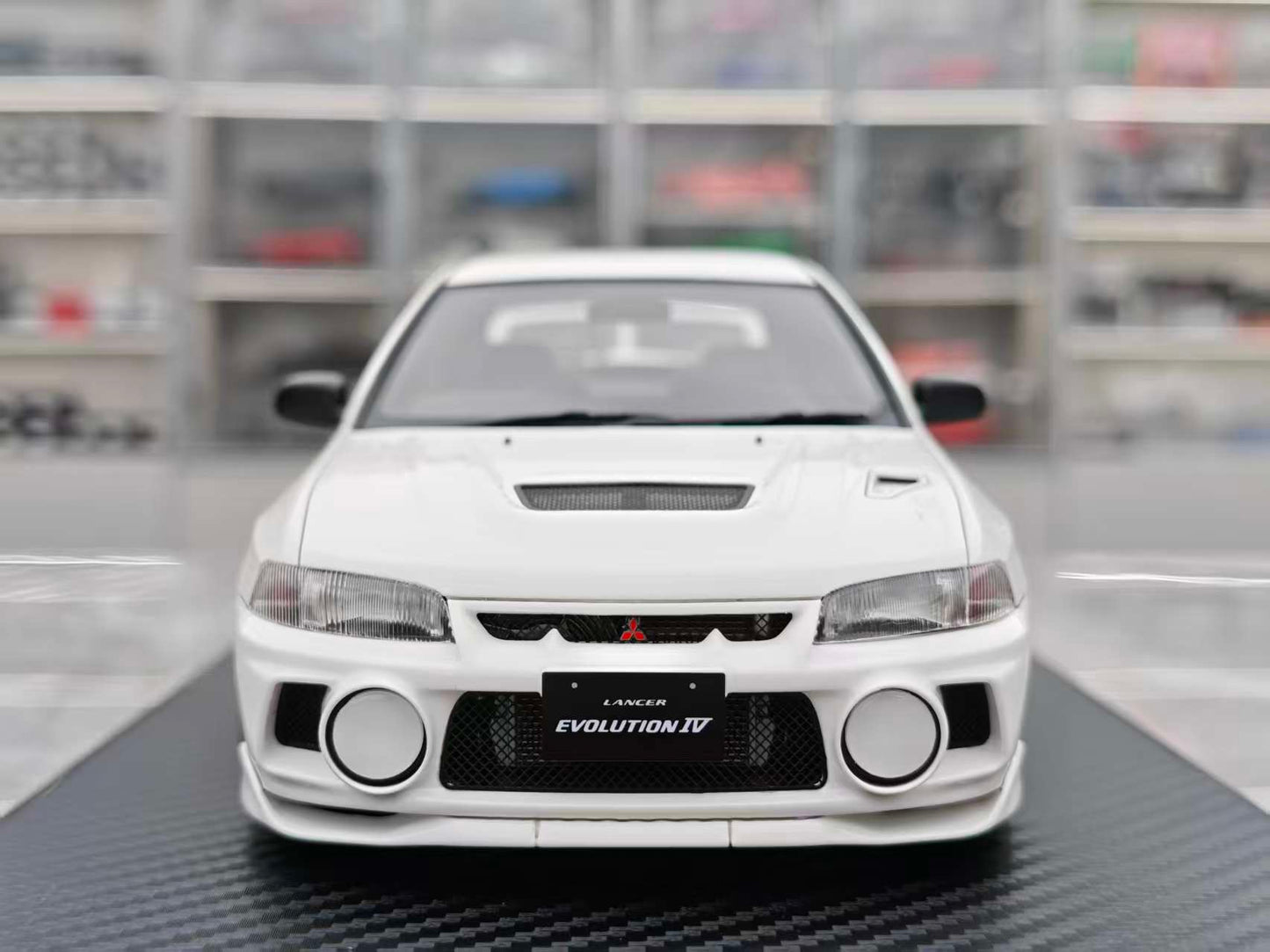 IG 1/18 Mitsubishi LANCER EVOLUTION IV IG3787