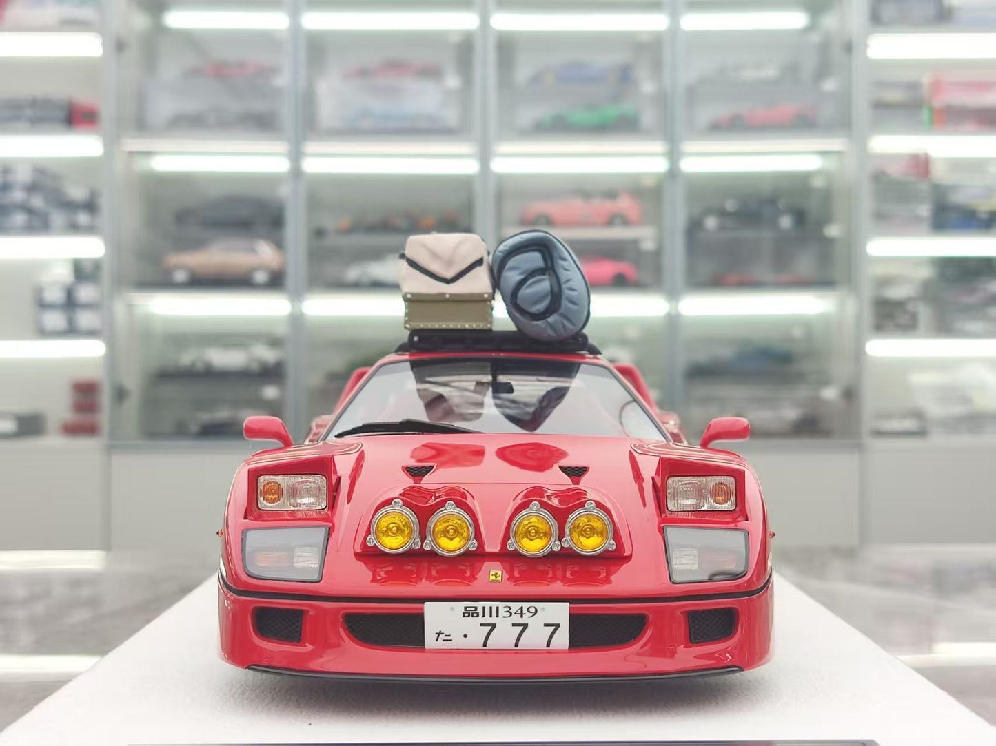 GL 1/18 Ferrari F40 Red Snow Edition Model Car JS-GL018