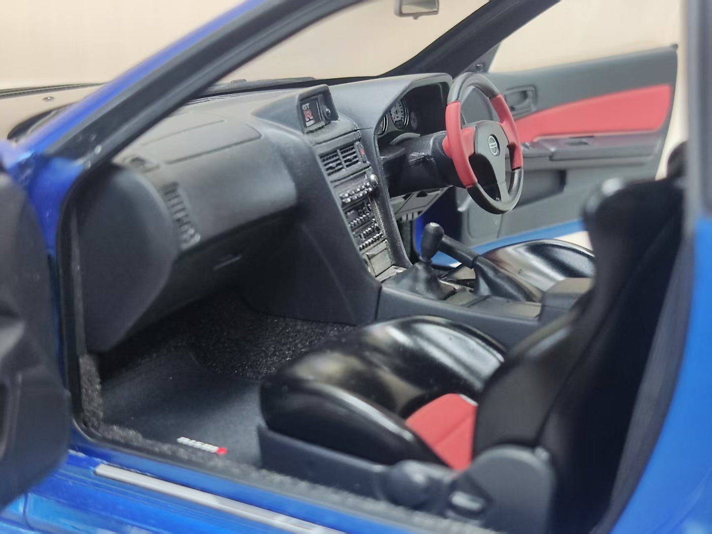 AUTOart 1:18 Nissan R34 GT-R Z-Tune (Blue with Carbon Fiber Hood) 77460