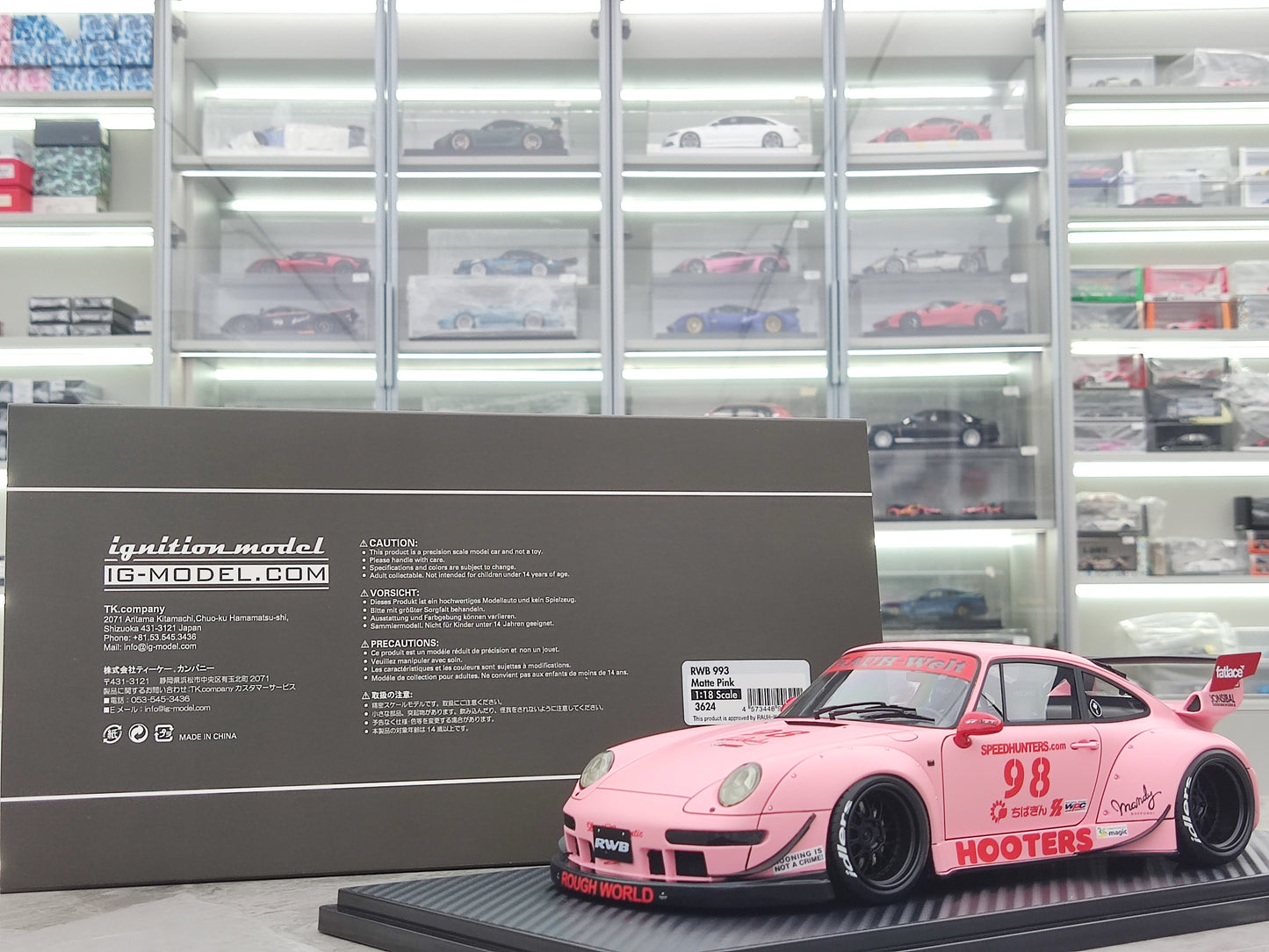 Ignition Model 1/18 Porsche RWB 993 Matte Pink IG3624