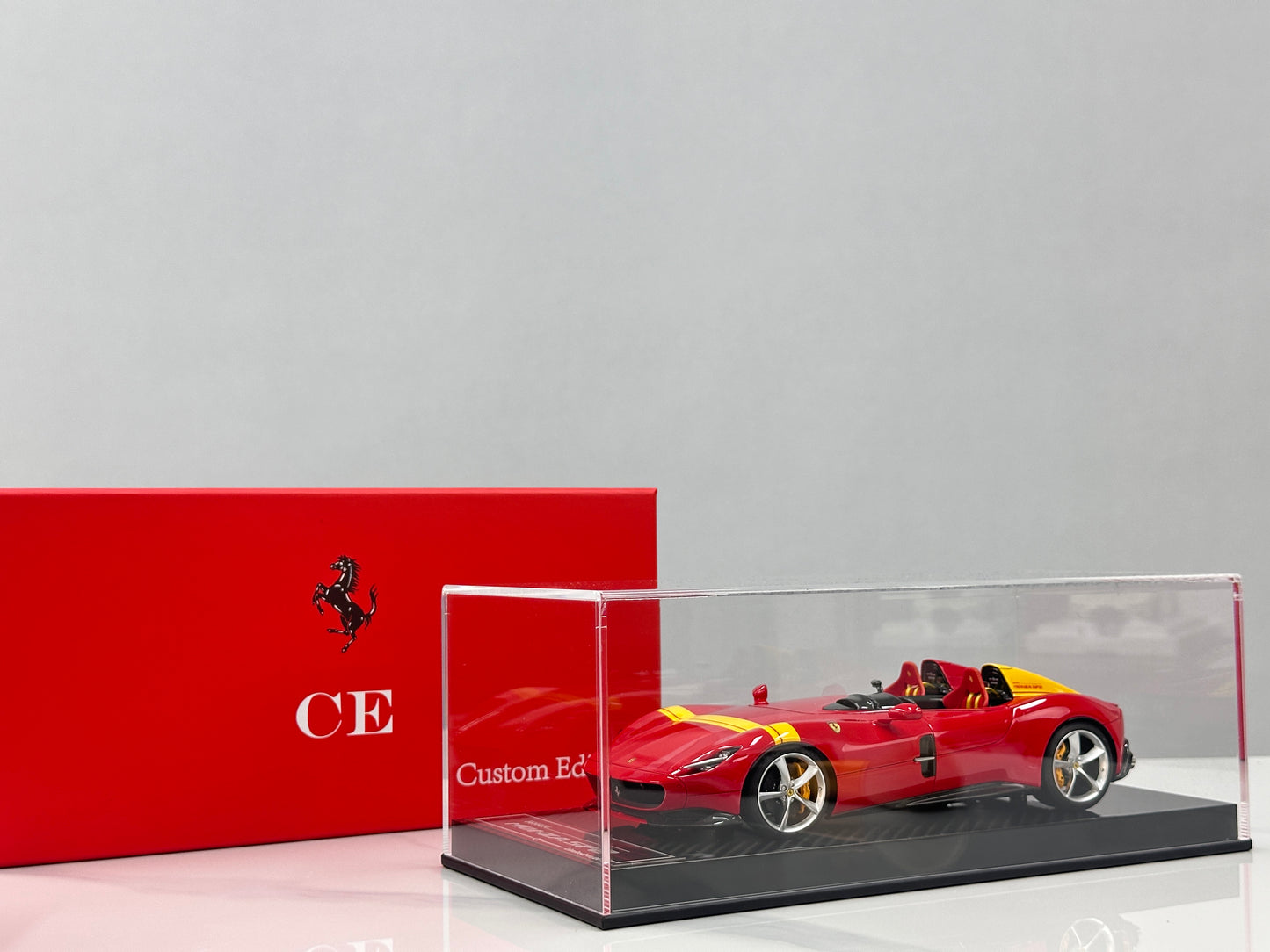 CE 1/18 Ferrari Monza SP2 – Prancing Horse Red (CE012)