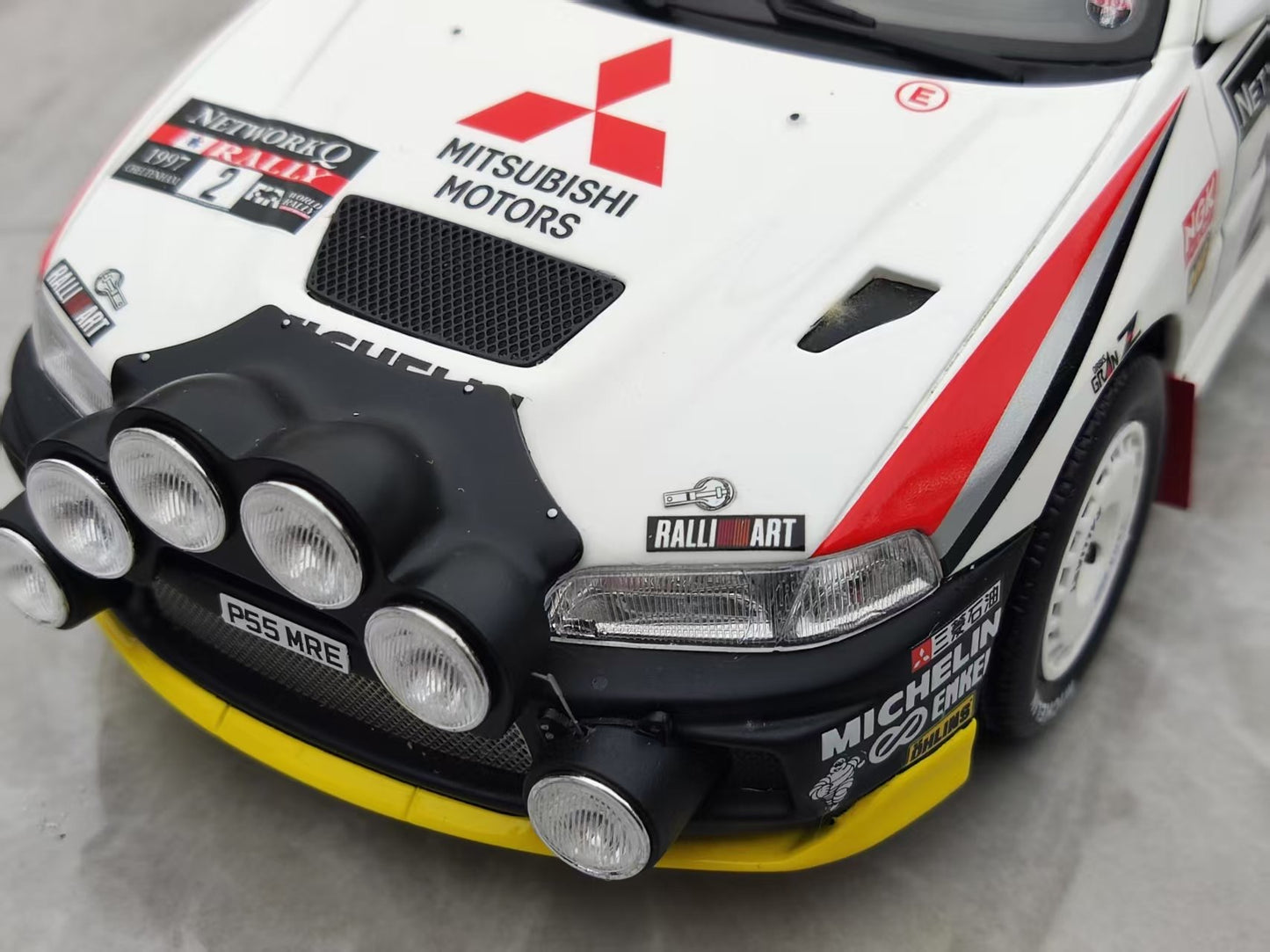 OTTO 1/18 Mitsubishi CARISMA GT GR.A R.BURNSRAC RALLY 1997 White paint OT1192