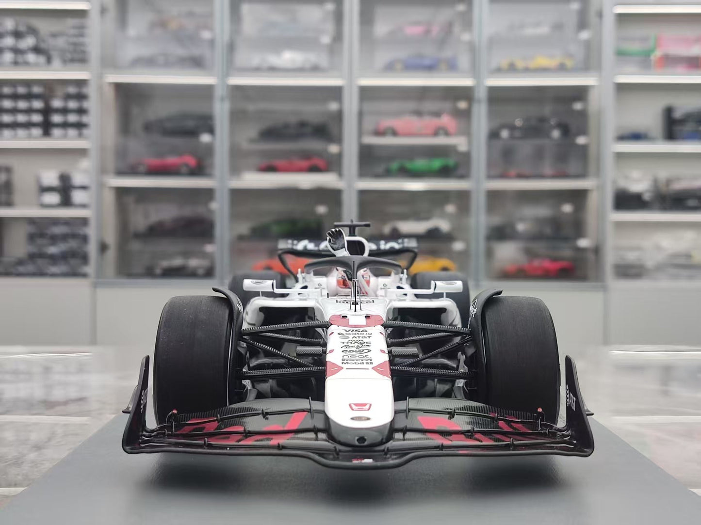 Spark 1/18 Oracle F1 RB21 2025 Japanese GP Winner #1 Verstappen White 18S1004