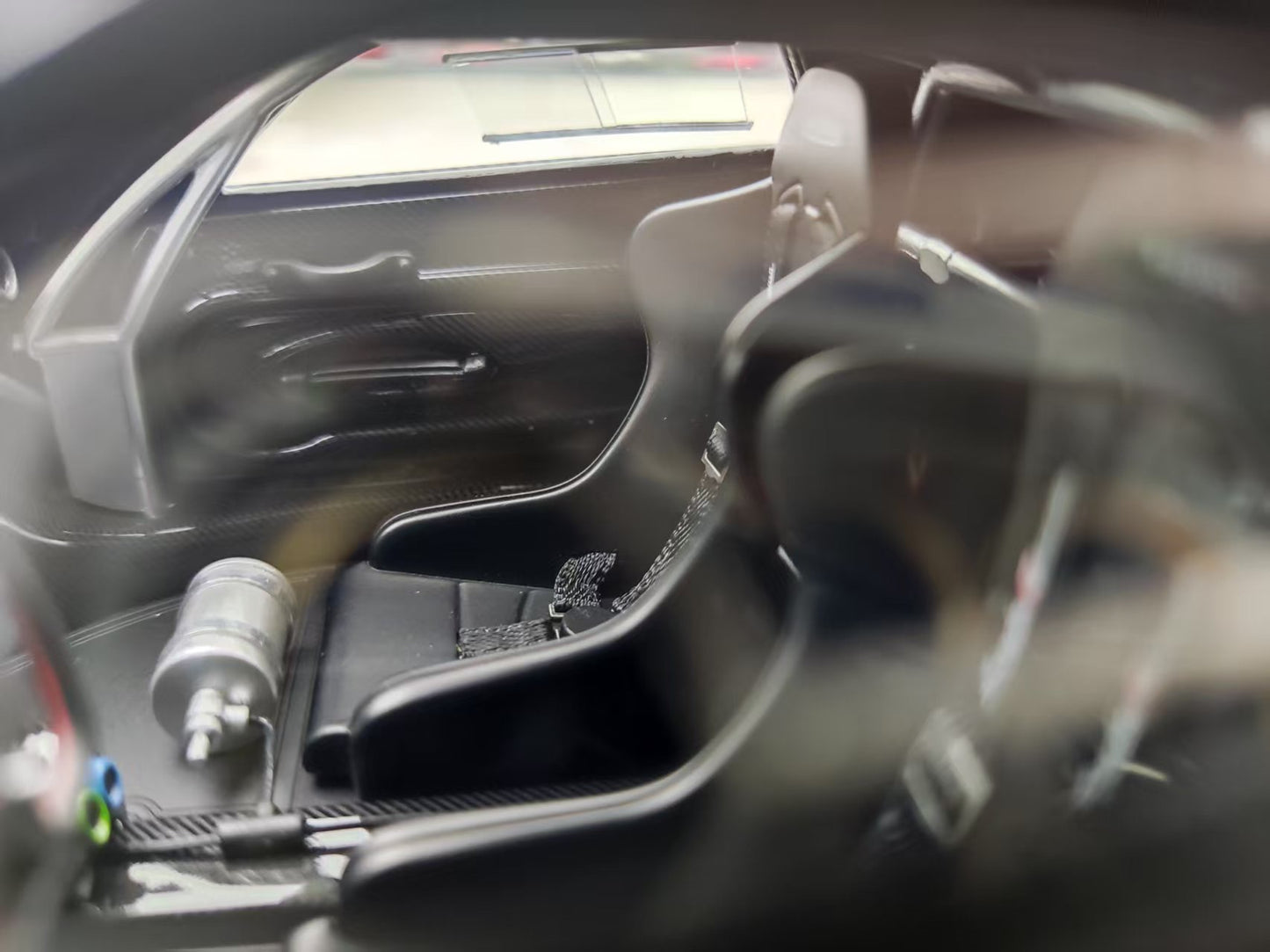 HH Model 1/18 Pagani Zonda R & Evolution Specials Safety Car HH565