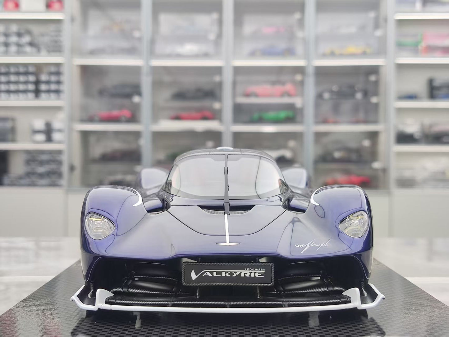 FRONTIART 1/18 Aston Martin Valkyrie, Sapphire Blue, FA181