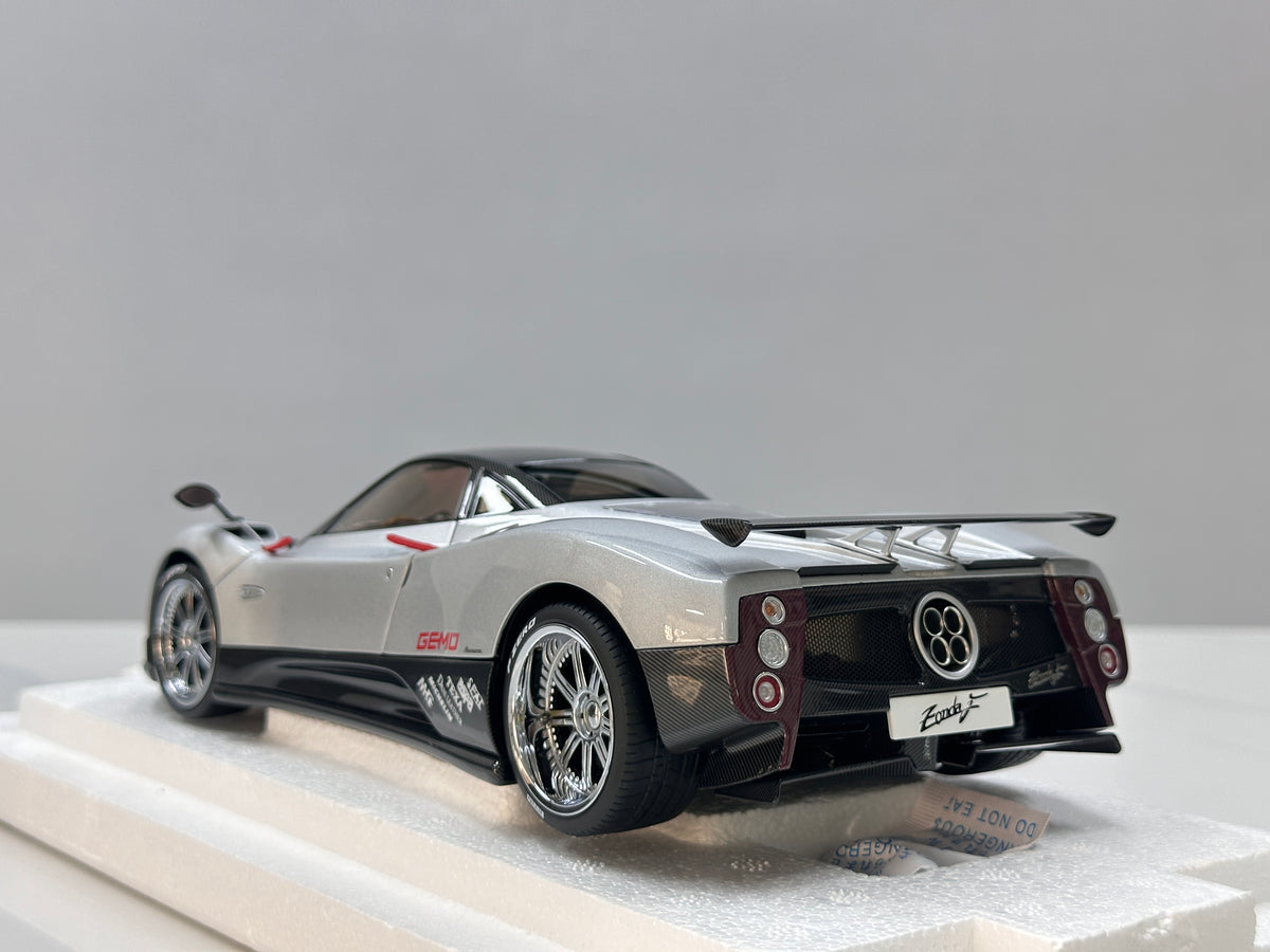 Almost Real 1/18 Pagani Zonda F (2005 Geneva Motor Show Debut Version) – Silver (850401001)