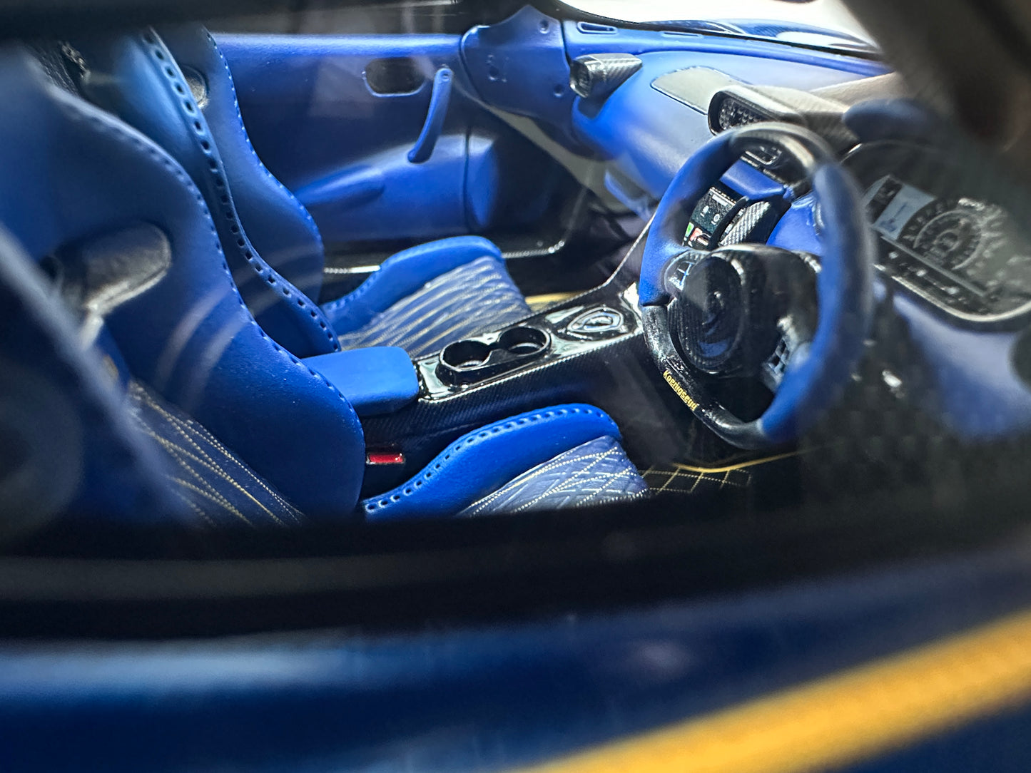 FRONTIART 1/18 Koenigsegg Regera Blue Carbon FA191
