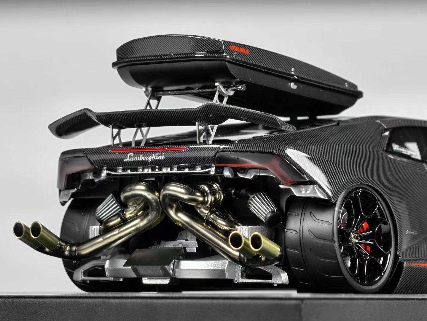 MCM 1/18 Lamborghini Cartelfunds LP610-4 Twin-Turbo