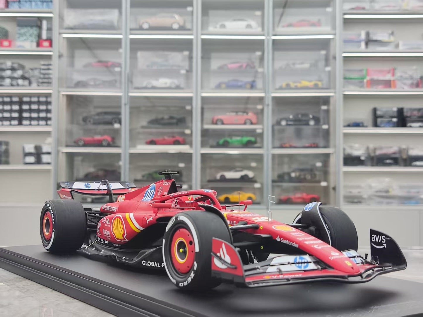 Looksmart 1/18 Ferrari SF-24 2024 US Austin GP Winner Charles Leclerc #16 Red LS18F1067