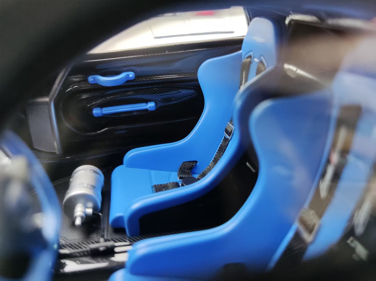 HH Model 1/18 Pagani Zonda R & Evolution Specials Blue & Black Double Carbon Italian Stripes HH566