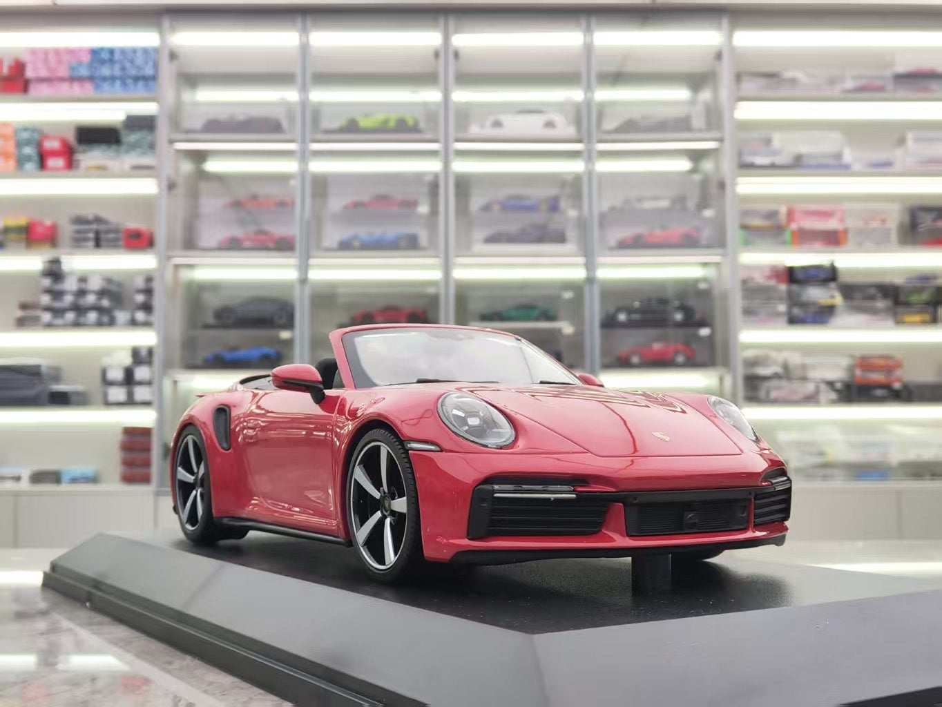 MINICHAMPS 1/18 Porsche 911 turbo convertible alloy car model 155069084