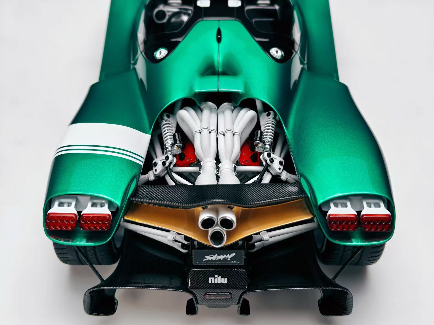 Frontiart 1/18 Nilu27 Green