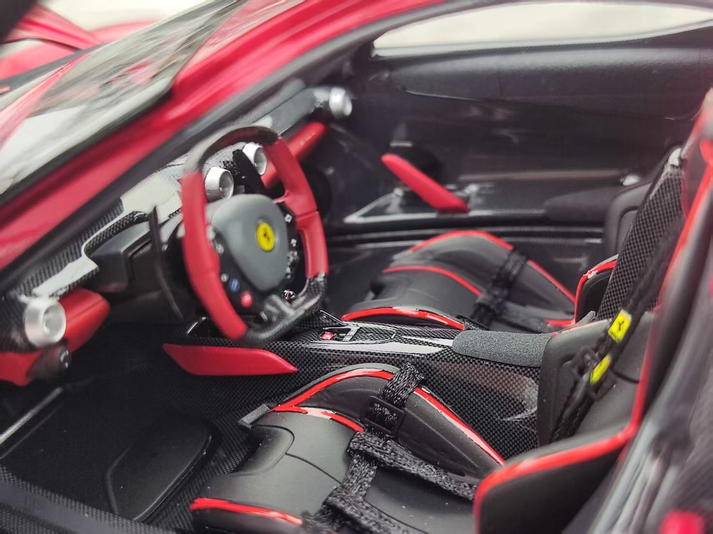 BBR 1/18 Ferrari LaFerrari Diecast Model, Fully Opening, Metallic Red (BBR182240)