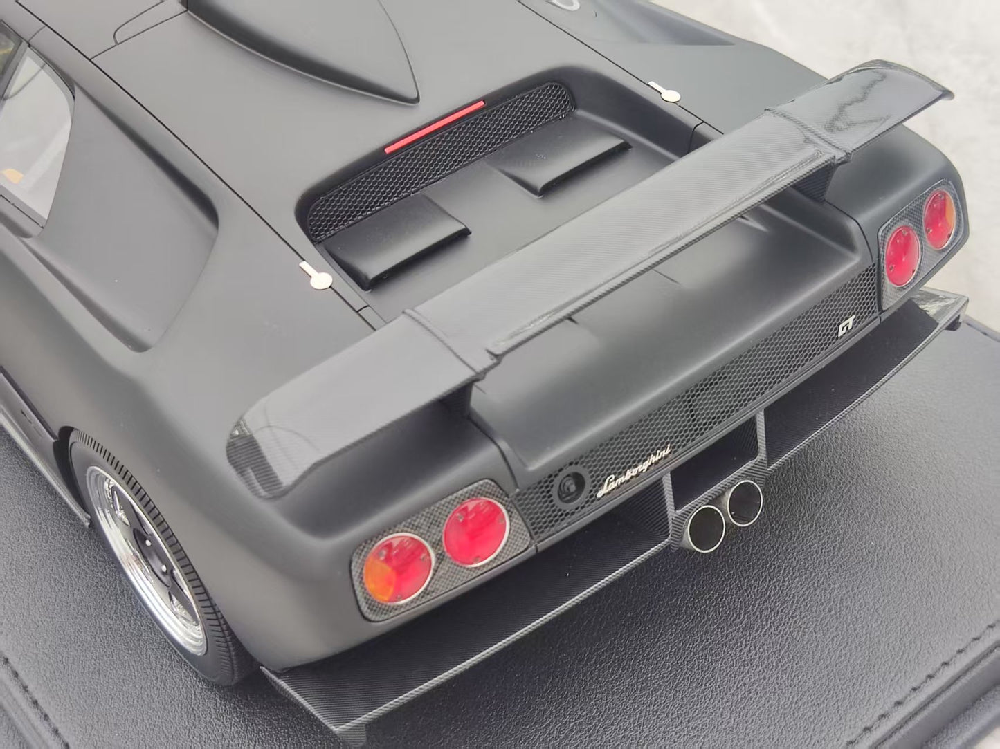 GL 1/12 Lamborghini Diablo GT Matte Black Simulated Car Model JS-GL010