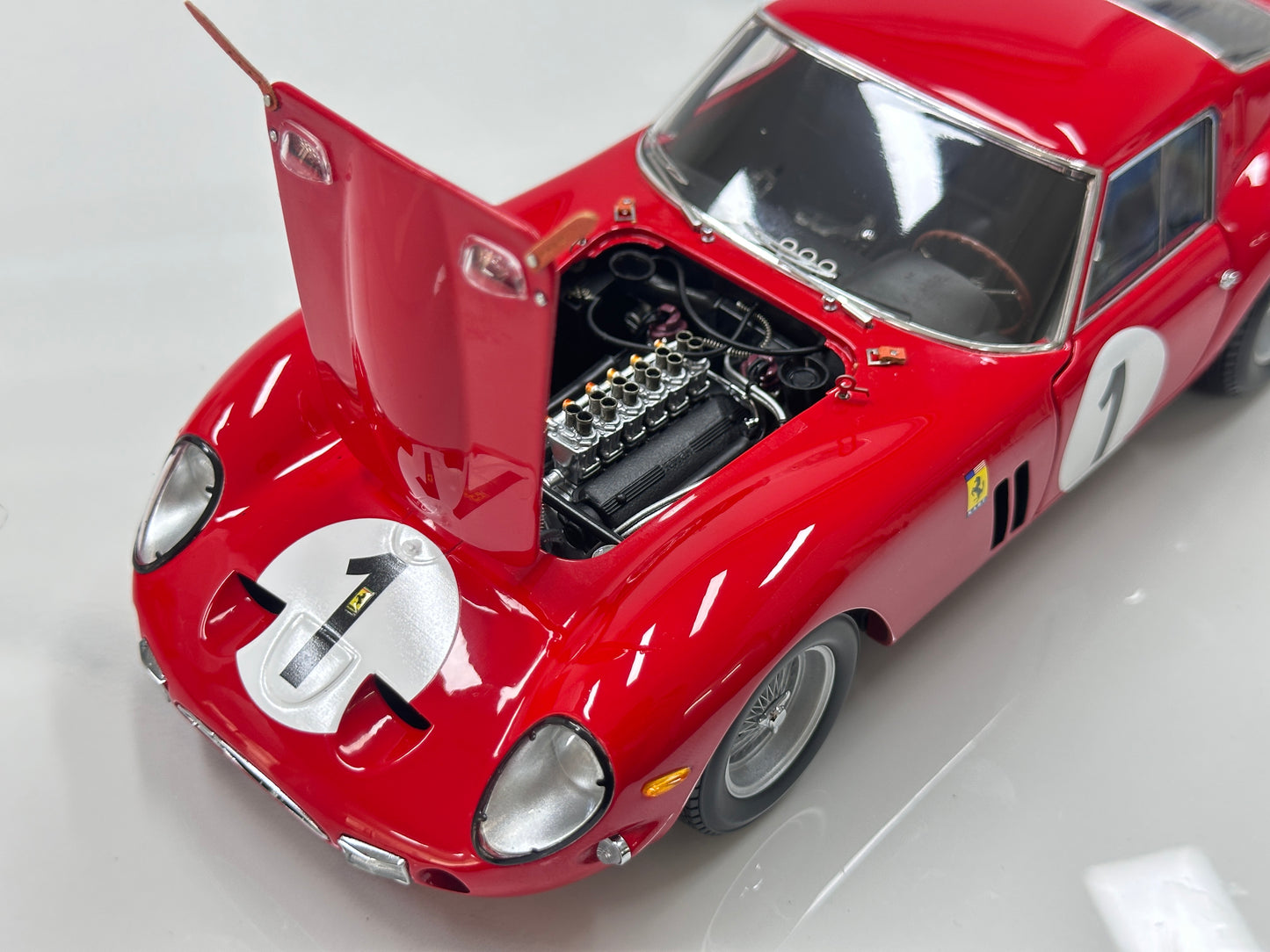 KYOSHO 1/18 Ferrari 250 GTO Red KY212