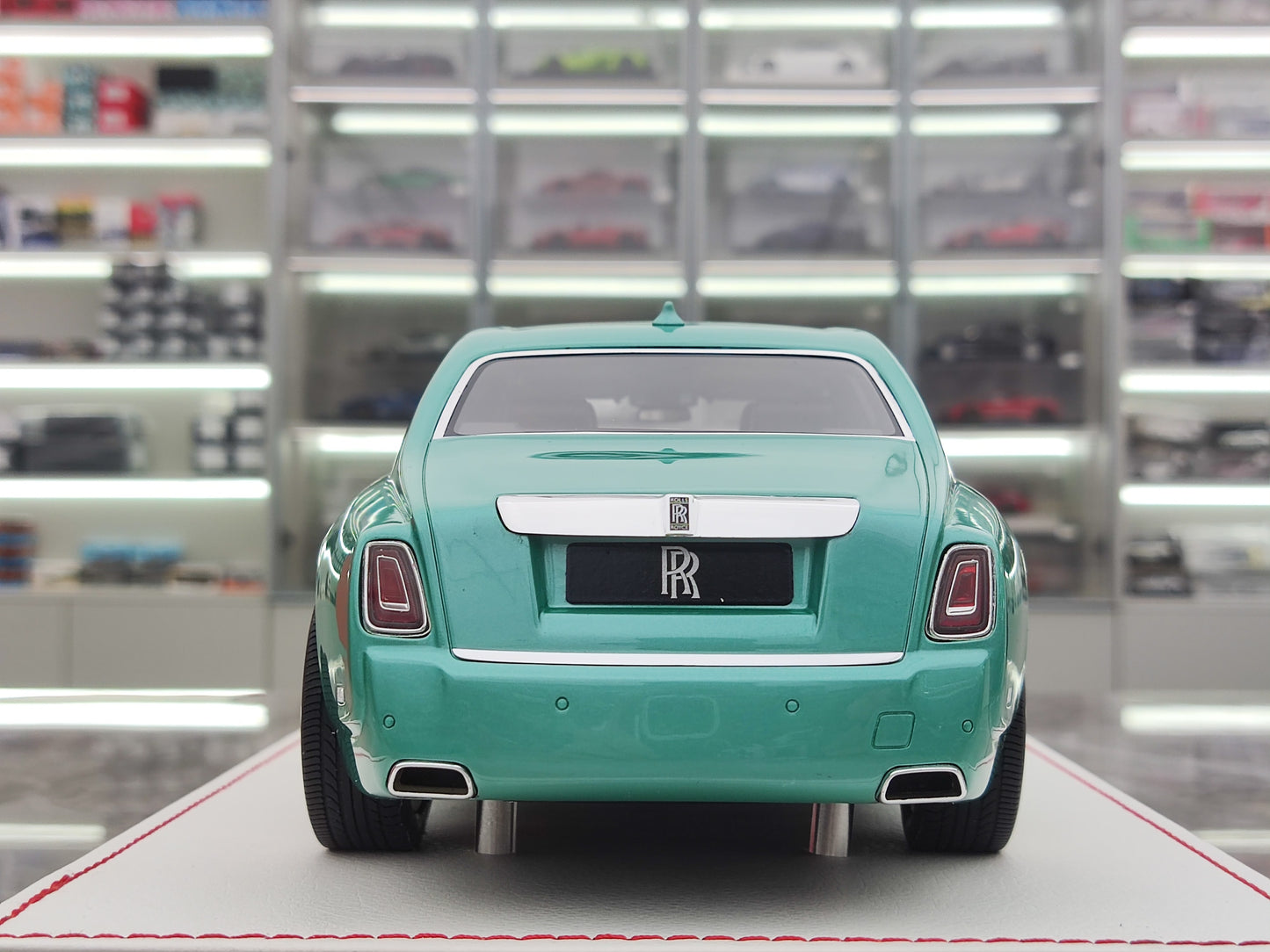 SC 1/18 Rolls-Royce Phantom VIII Emerald Green Simulation Car Model JS-SC004