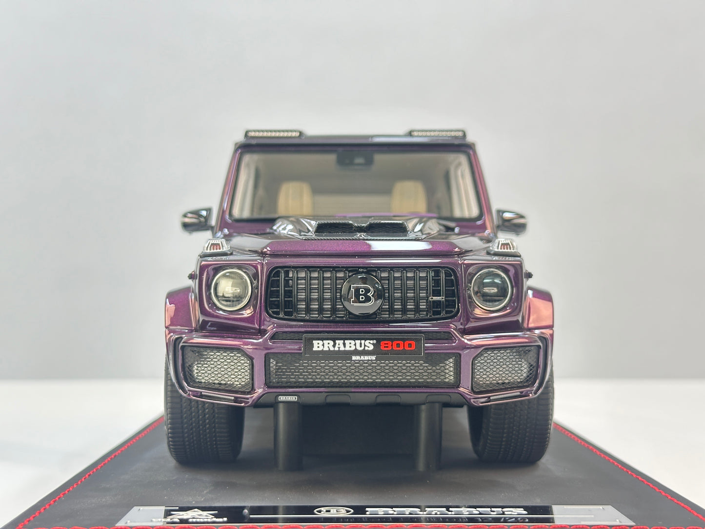 BBA MODEL 1/18 Brabus G800 Metallic Purple BBA081