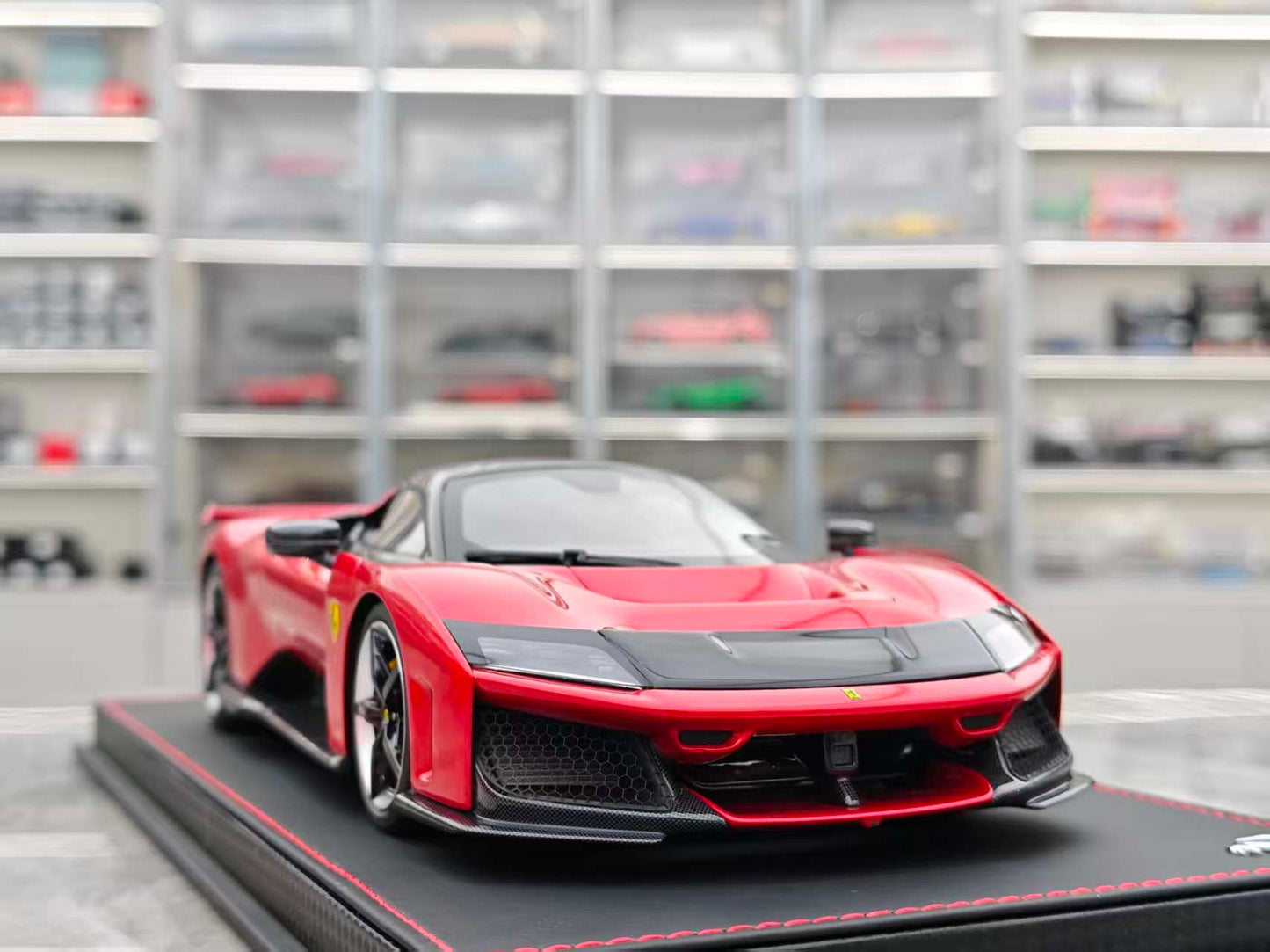 BBR 1/18 Ferrari F80 Metallic Red P18253H