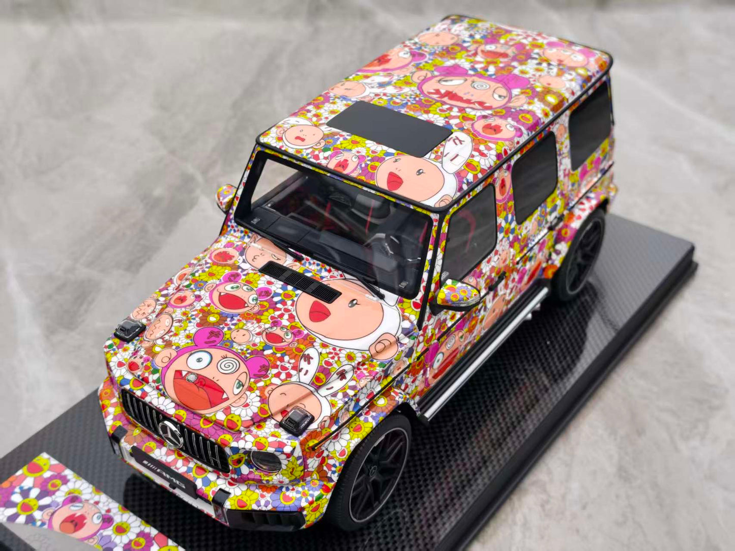 Dino Model 1/18 Mercedes-Benz G63 Custom Edition Sunflower DMK001B