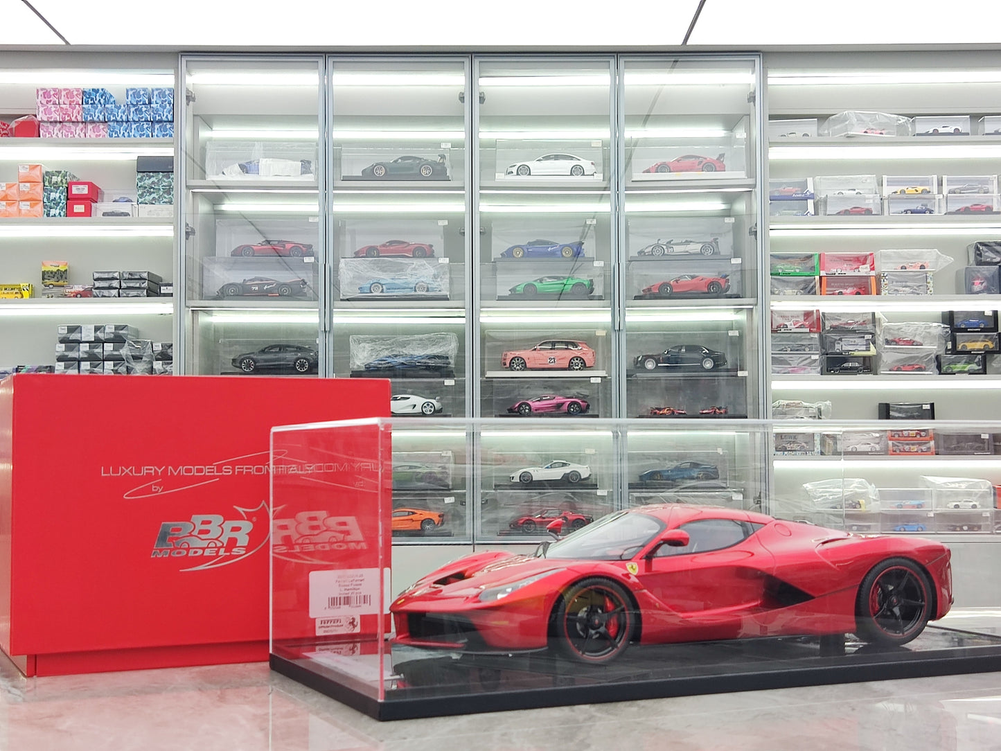 BBR 1/12 Ferrari LaFerrari Hamilton's car Volcano Metallic Red BBR1222LH-25