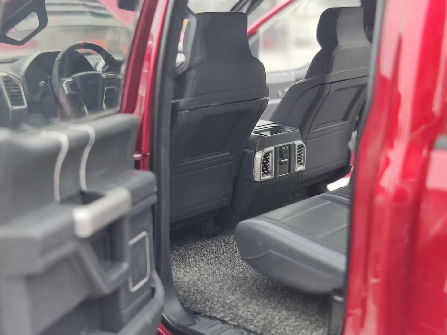 AUTO Art 1/18 Ford F-150 RAPTOR SUPERCREW 2019 Red 72948