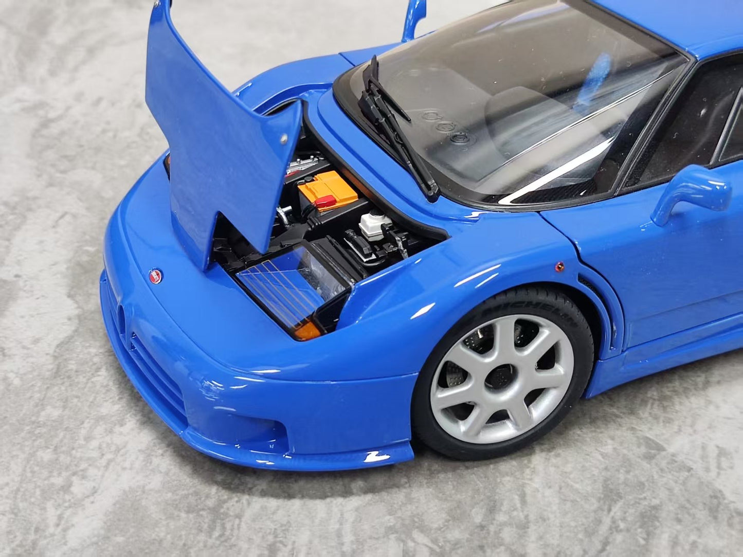 AUTOart 1:18 Bugatti EB110 SS Blue AA226