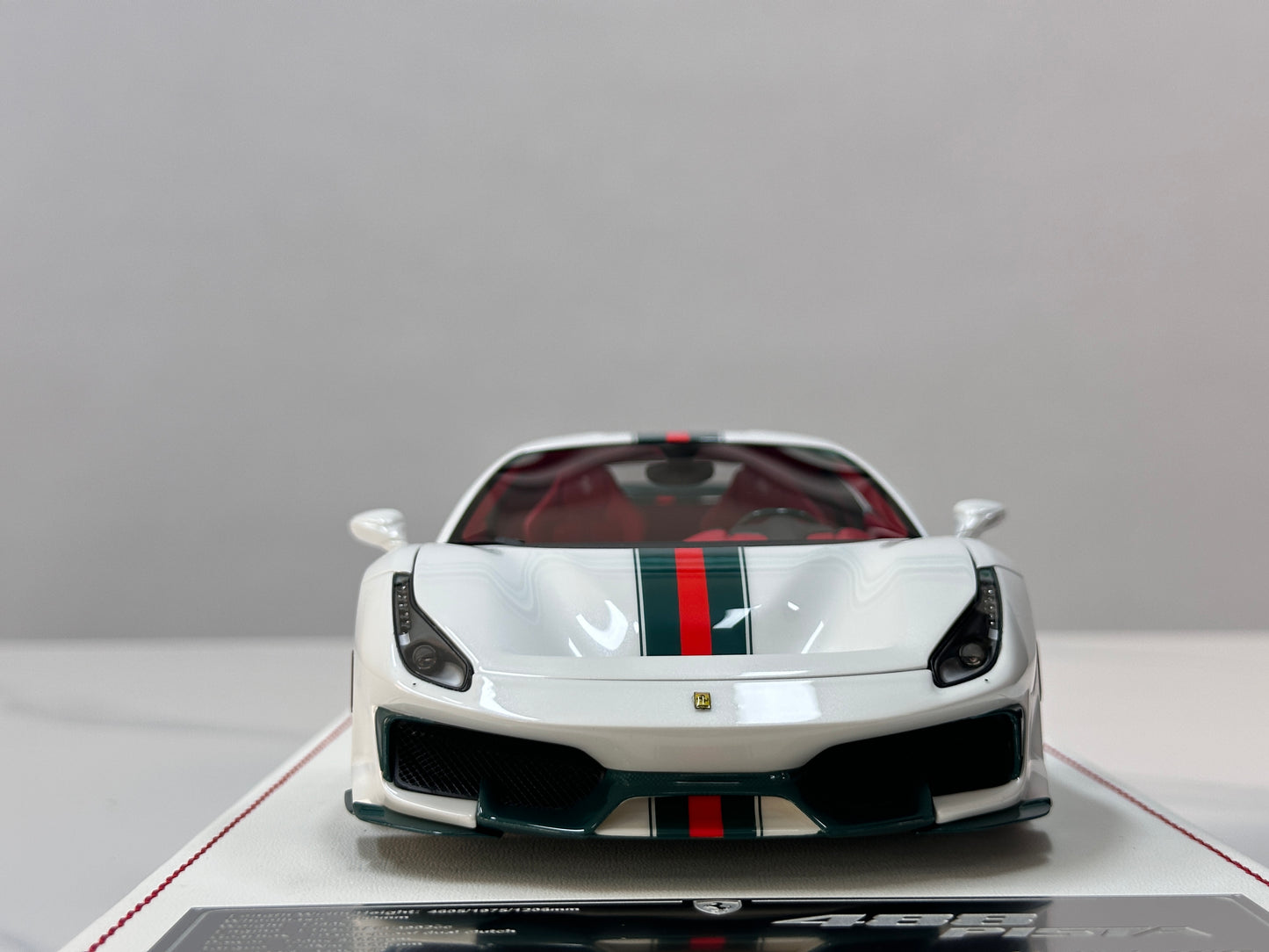 DM Pro 1:18 Ferrari 488P (White Base) — Style D: GUCCI Edition — Fully Opening Resin Model (DGP004A)