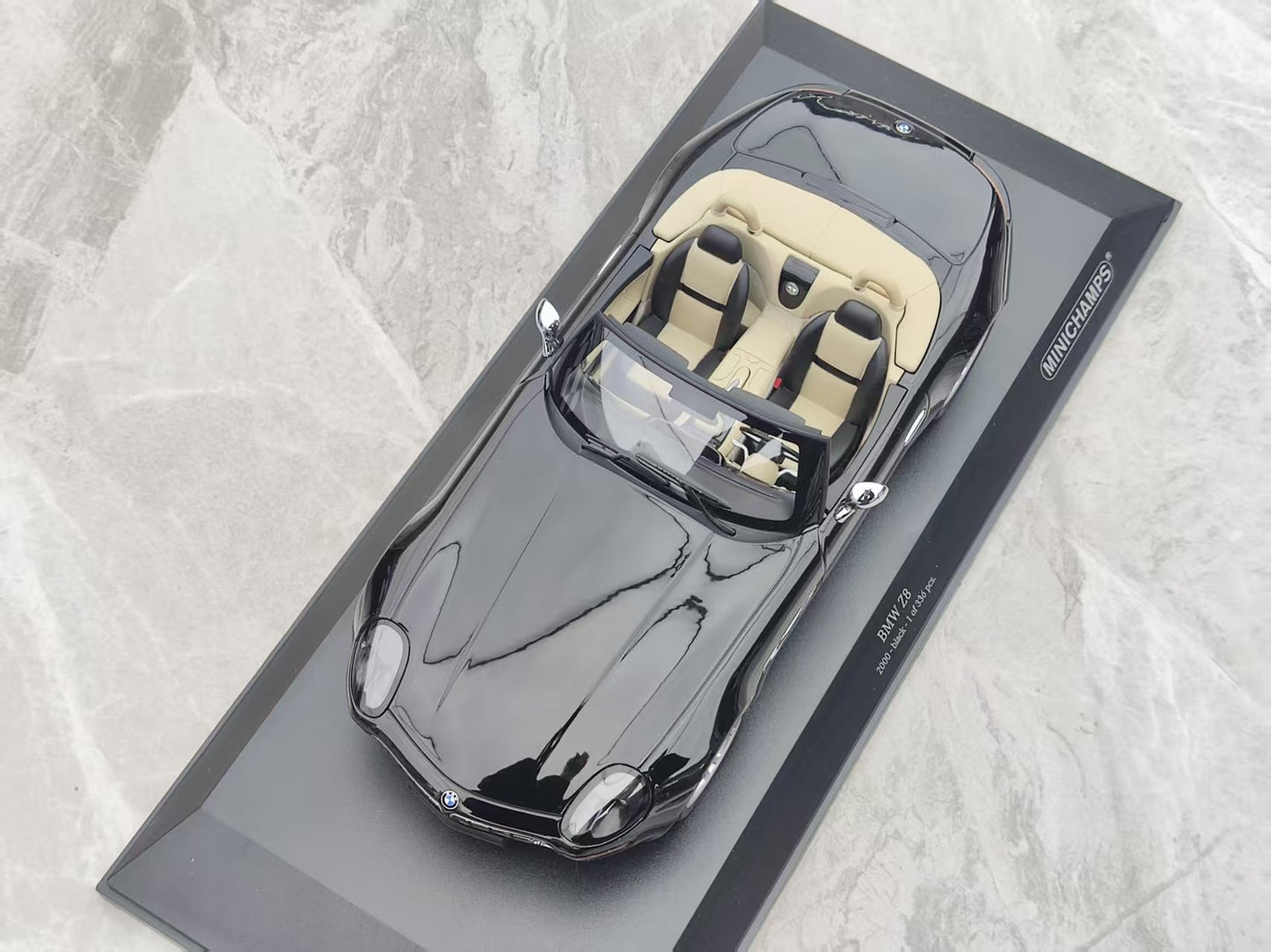 MINICHAMPS 1/18 BMW Z8 ROADSTER -2000 Black 155024231