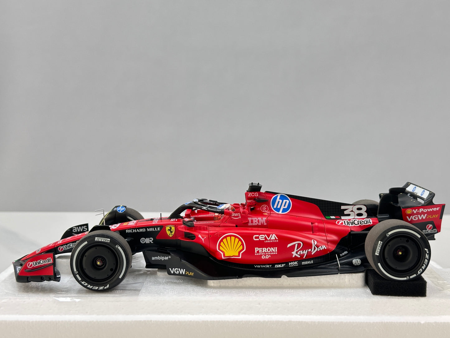 BBR 1/18 Ferrari SF-23 #38 Zhou Guanyu Red BBR2318T38