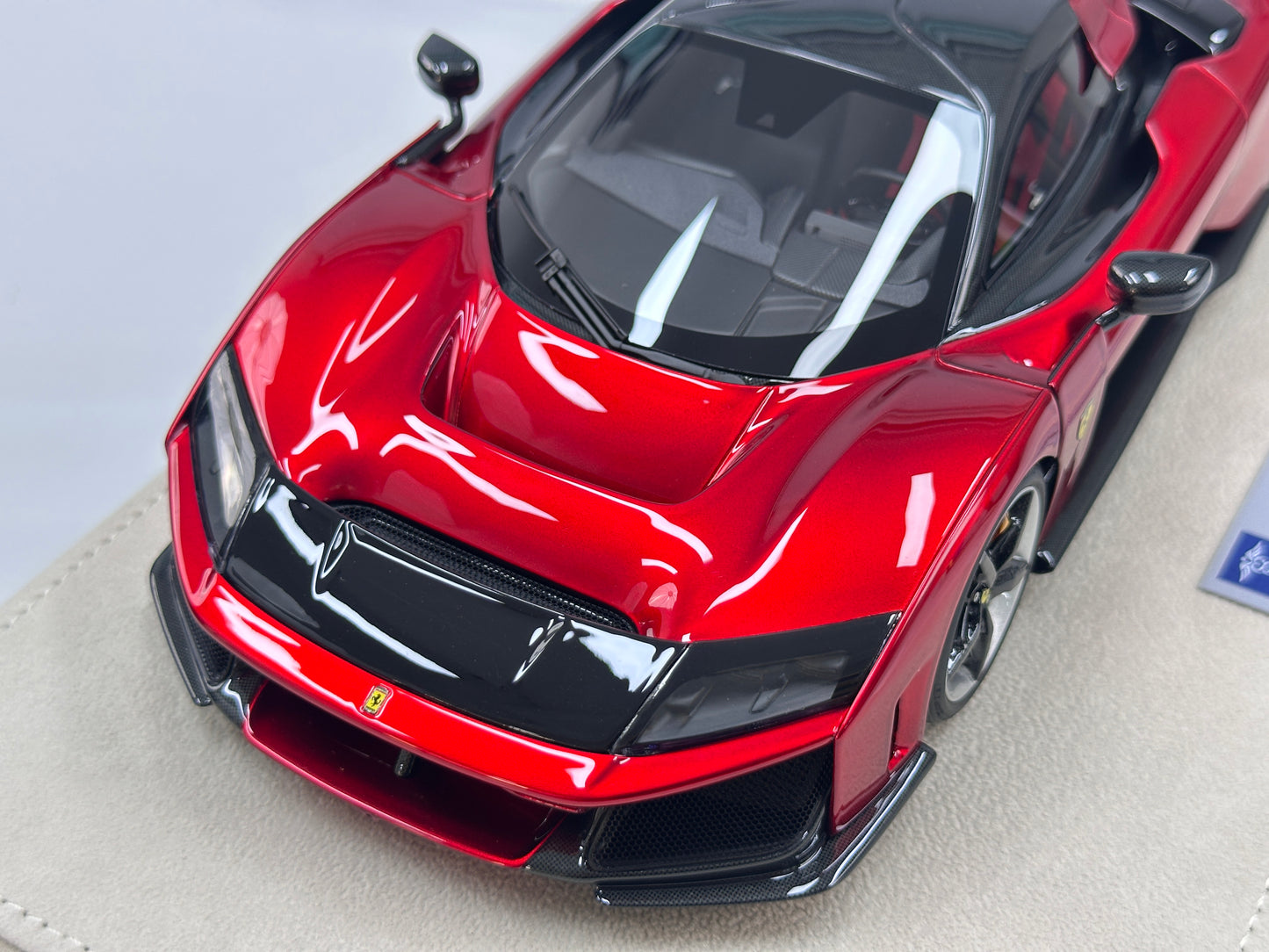HERMES COLLECTION 1/18 Ferrari F80 – Metallic Red (HC019)