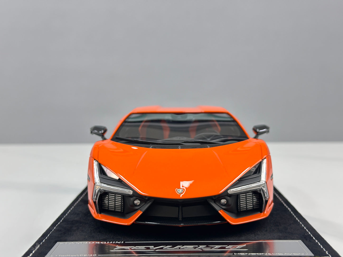 HH Model 1/18 Lamborghini Revuelto Apodes Orange HH626