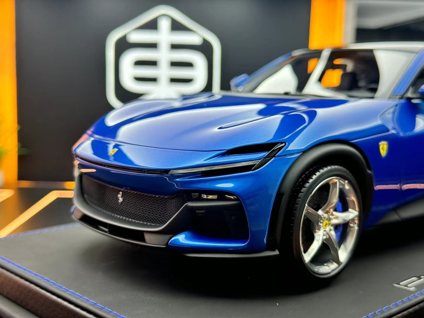 BBR 1:18 Ferrari Purosangue Blu Corsa 10/10 DDJ008