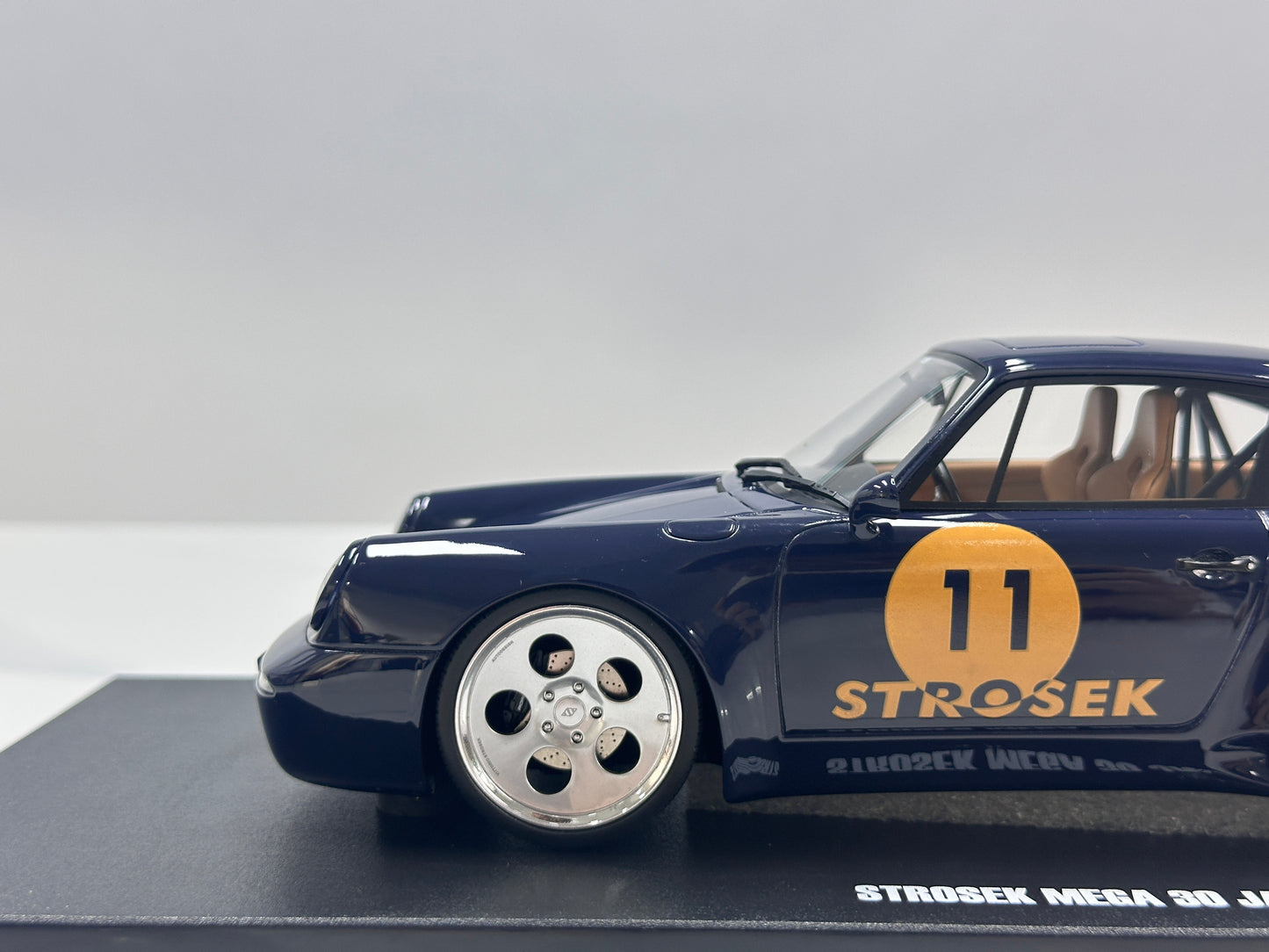 GT Spirit 1/18 Porsche Strosek Mega 30 Blue GT969