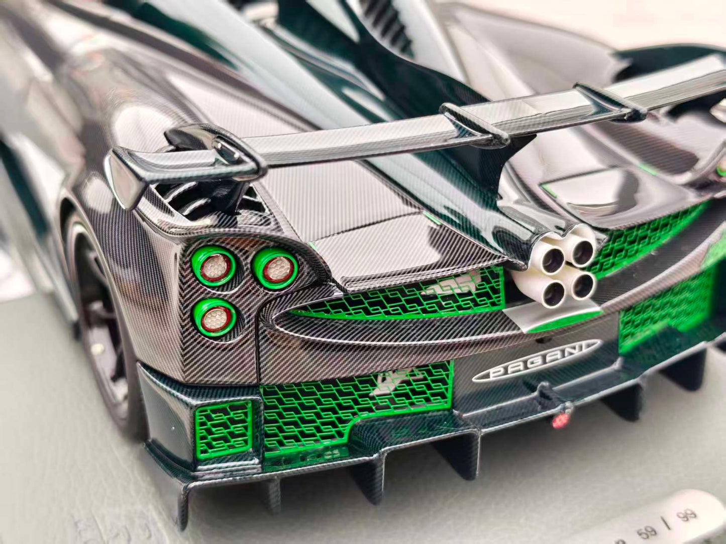 BBR 1/18 Pagani Imola Roadster Black Carbon Fiber P18250D