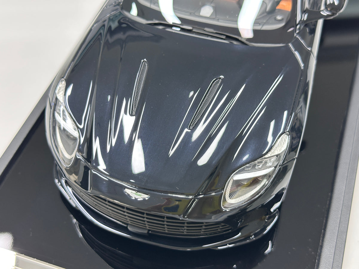 MOTORHELIX 1/18 Aston Martin DB12 Volante Convertible - Ink Black (MH398)