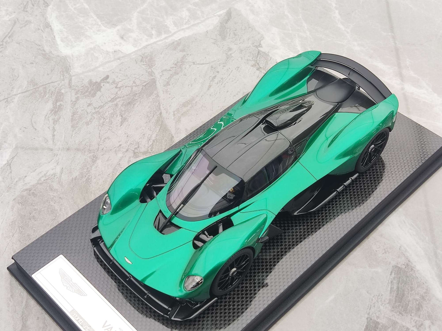 FRONTIART 1/18 Aston Martin Valkyire British Green FA146