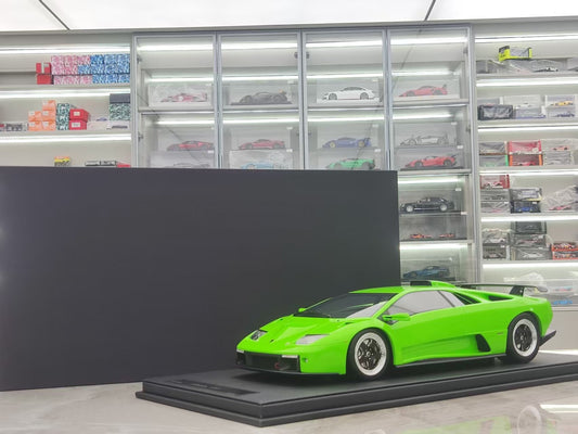 GL 1/12 Lamborghini Diablo GT Apple Green Model Car JS-GL009