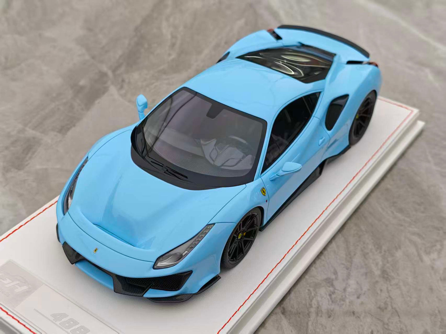 GH Model 1/18 Ferrari Novitec 488pista, Prata Blue GH007