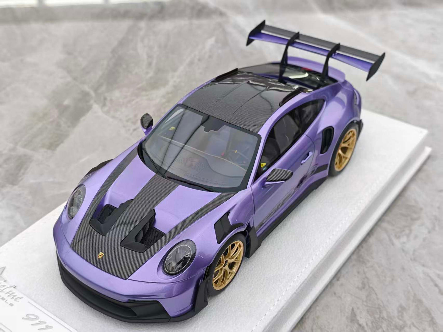 FuelMe 1/18 Porsche 992 GT3RS Purple FM18010LM-05