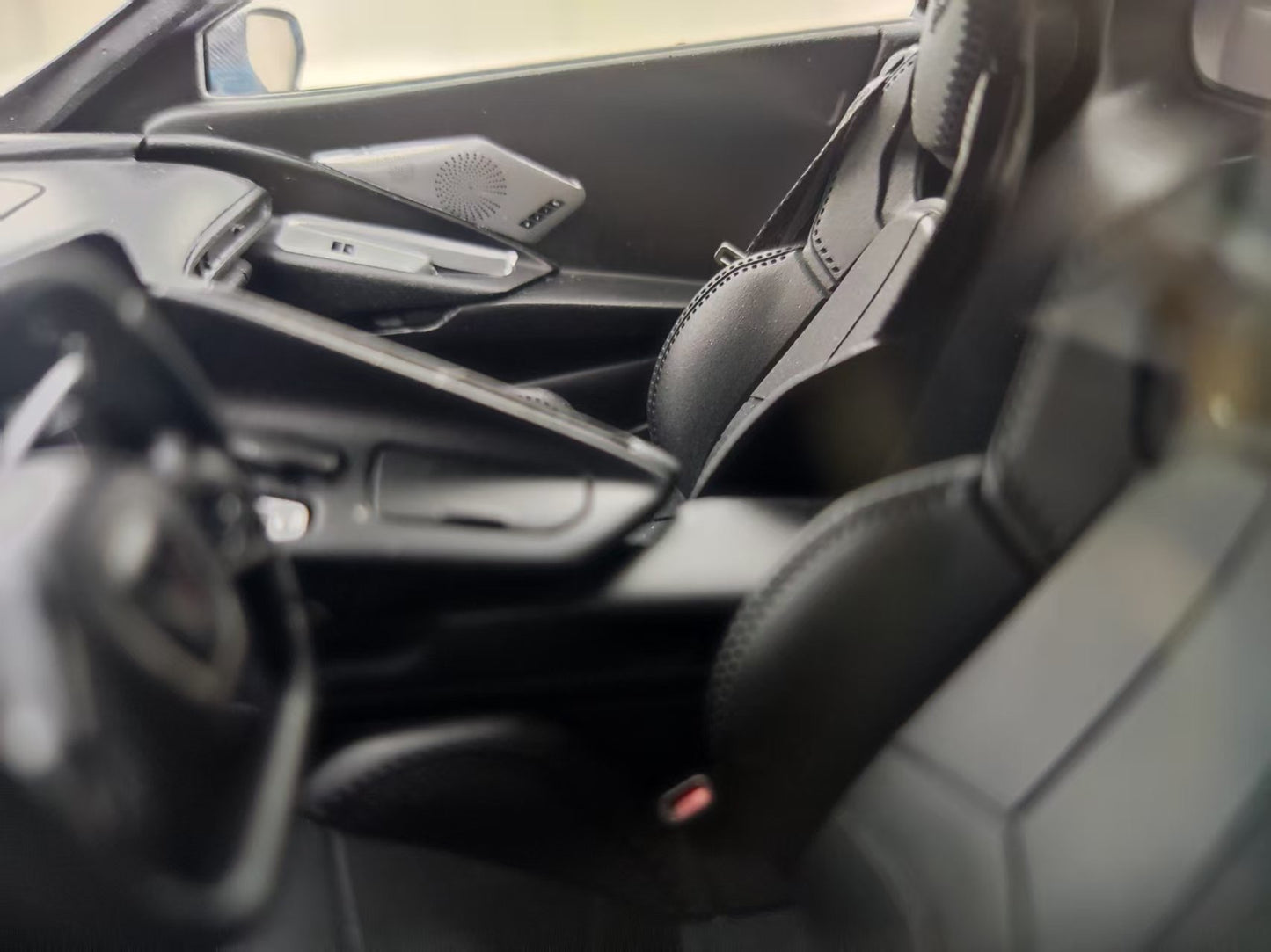 BBA MODEL 1/18 Corvette C8 LB Widebody Modified, Baby Blue (BBA036)