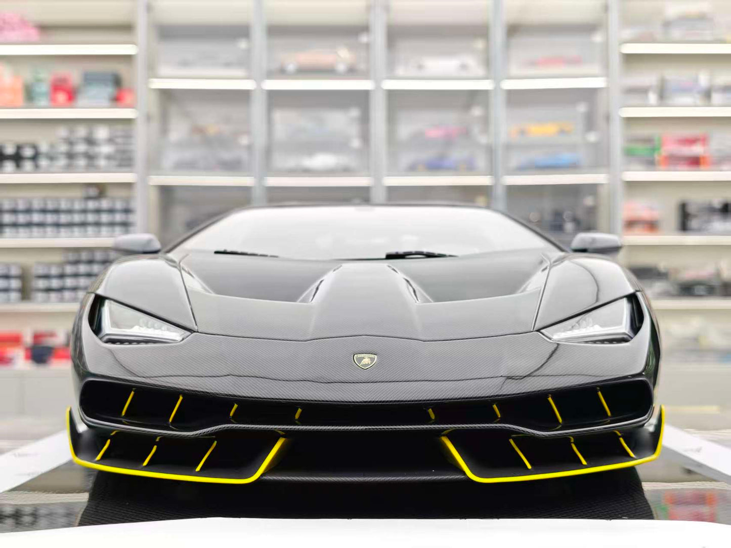 Amalgam 1/8 Lamborghini Centennial Bull M5947